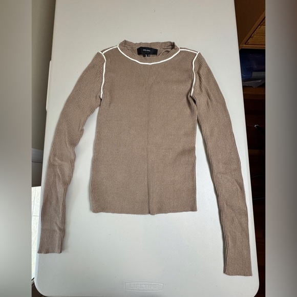 Vero Moda Tops - Vero Moda Ribbed Long Sleeve Knit Top Size Small Taupe